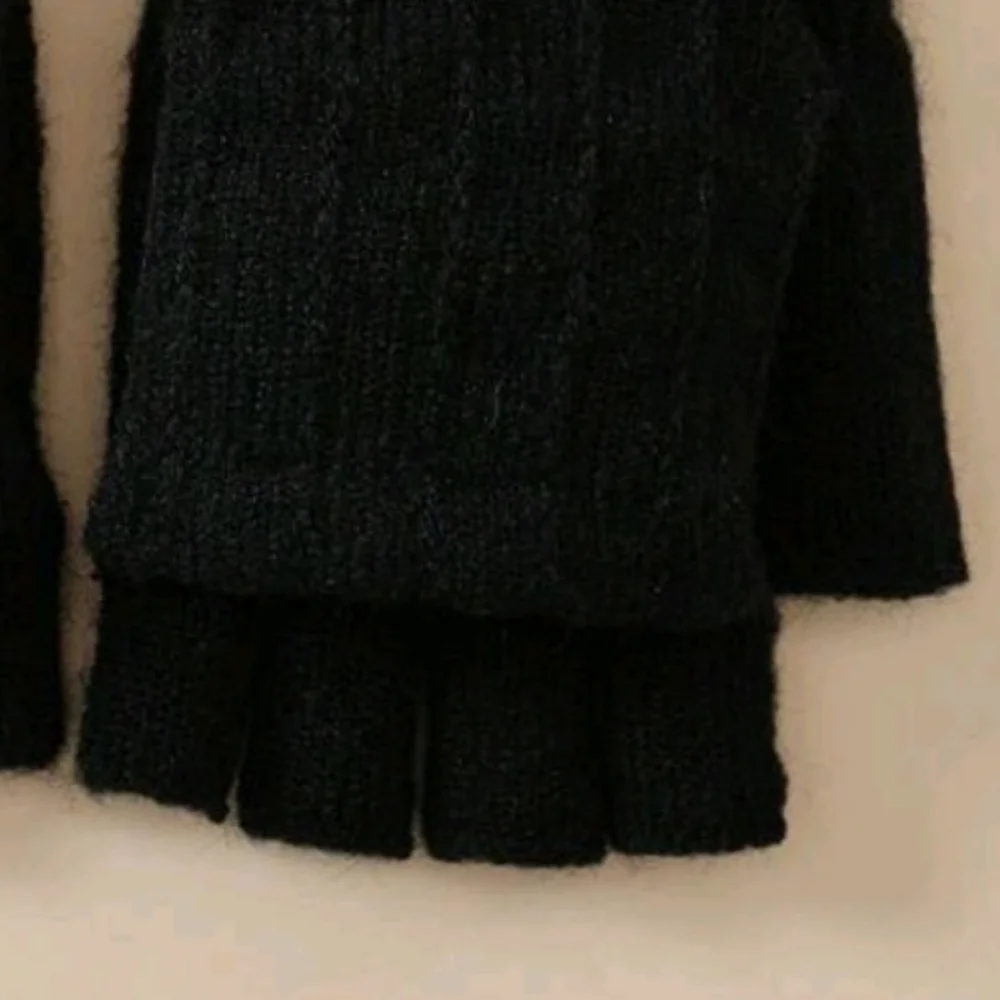 Kids fingerless gloves Size 8 - 12 years